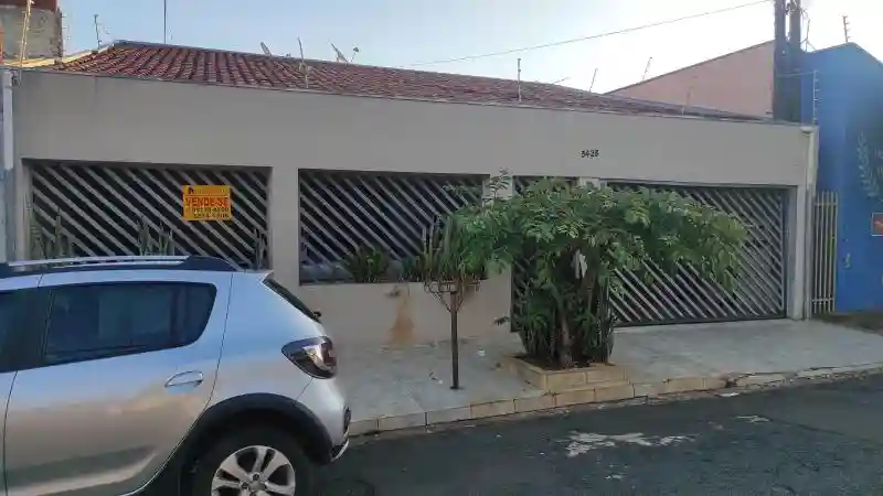 Casa à venda — foto 1 de 10