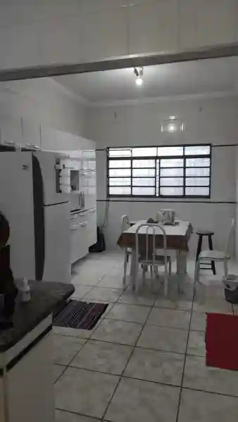 Casa à venda — foto 6 de 10