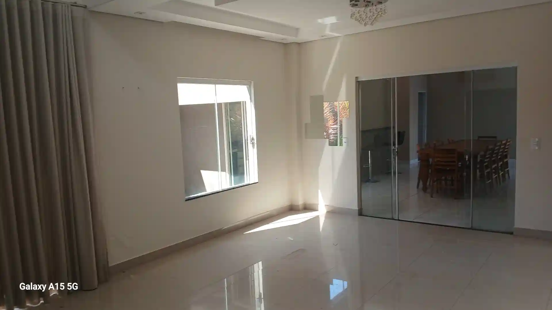 Casa de Condomínio com 3 quartos à venda, 200m² — foto 2 de 39