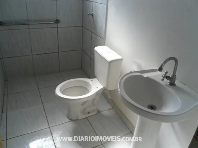 Casa à venda — foto 2 de 3