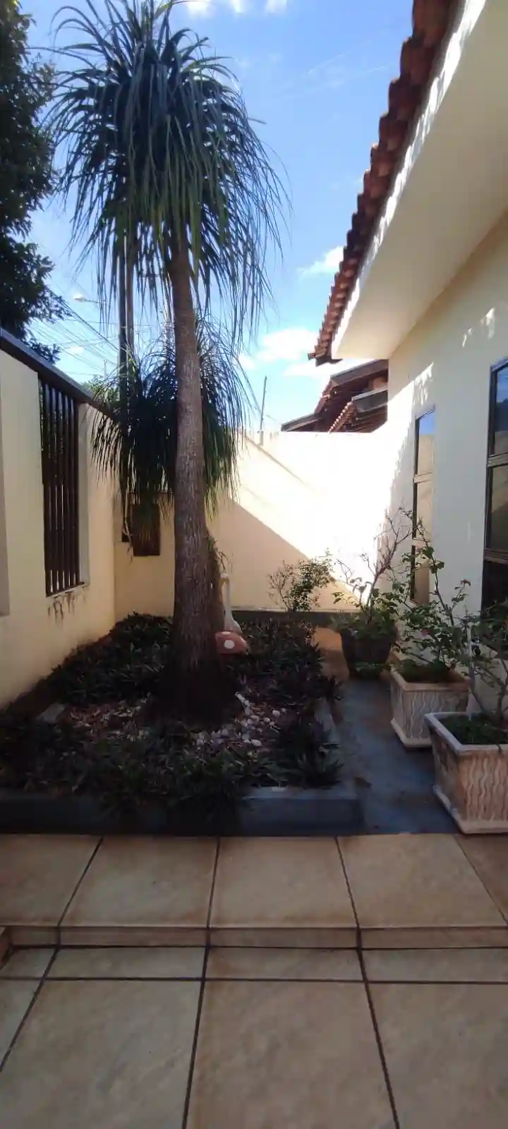 Casa com 3 quartos à venda, 130m² — foto 2 de 13