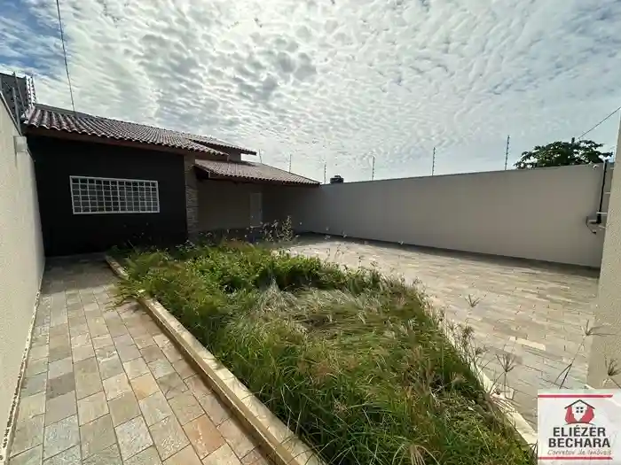 Casa com 3 quartos à venda, 270m² — foto 18 de 27