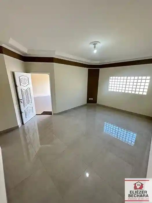 Casa com 3 quartos à venda, 270m² — foto 3 de 27