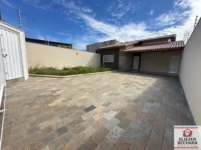 Casa com 3 quartos à venda, 270m² — foto 14 de 27