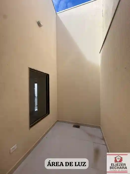 Casa com 3 quartos à venda, 270m² — foto 13 de 27