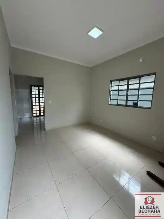 Casa com 2 quartos à venda, 65m² — foto 1 de 13