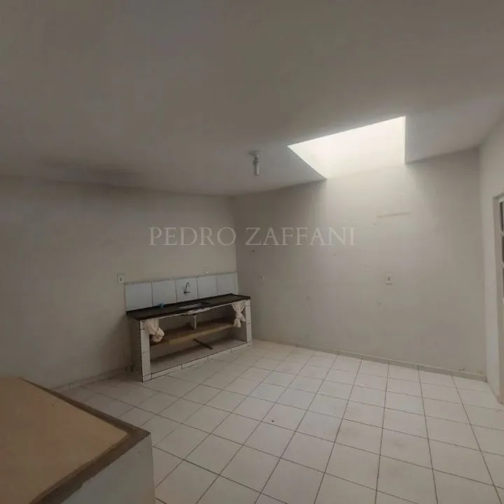 Casa à venda — foto 4 de 6