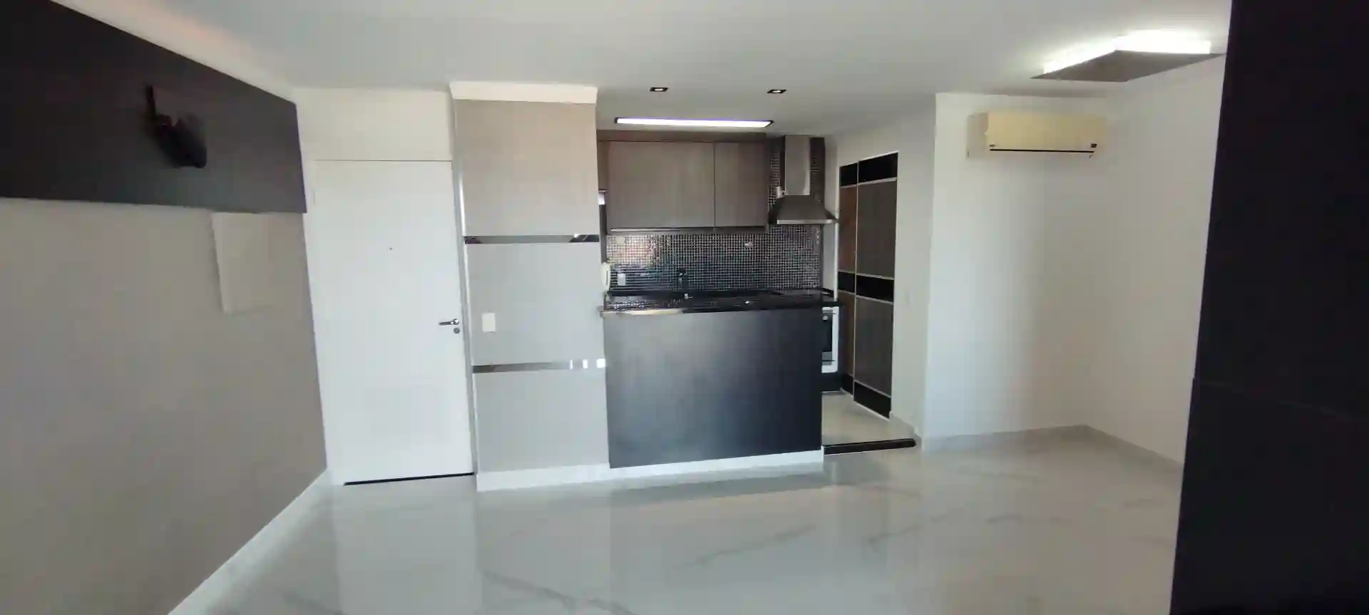 Apartamento com 3 quartos à venda, 82m² — foto 3 de 60