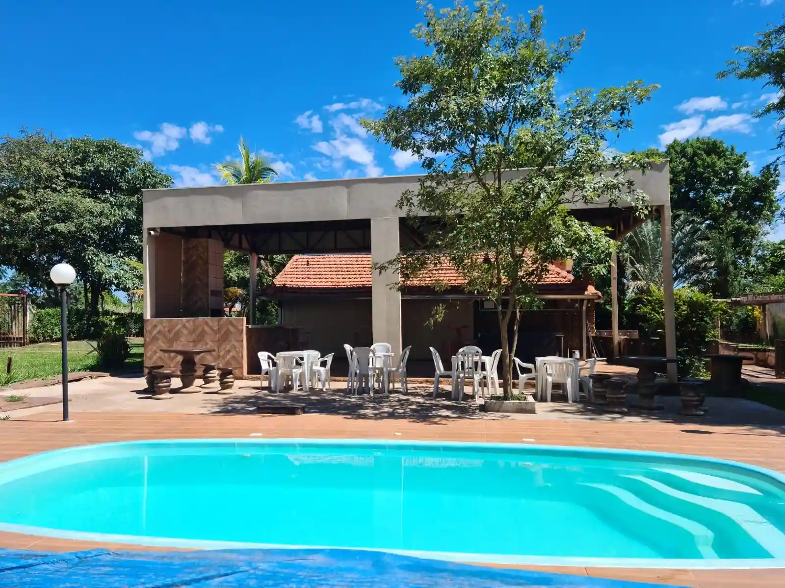 Fazenda / Sítio / Chácara com 2 quartos à venda, 1500m² — foto 3 de 16