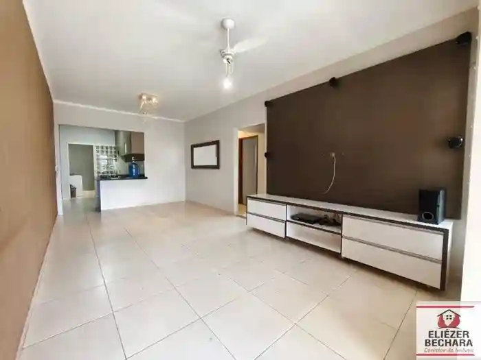 Casa com 3 quartos à venda, 110m² — foto 1 de 20