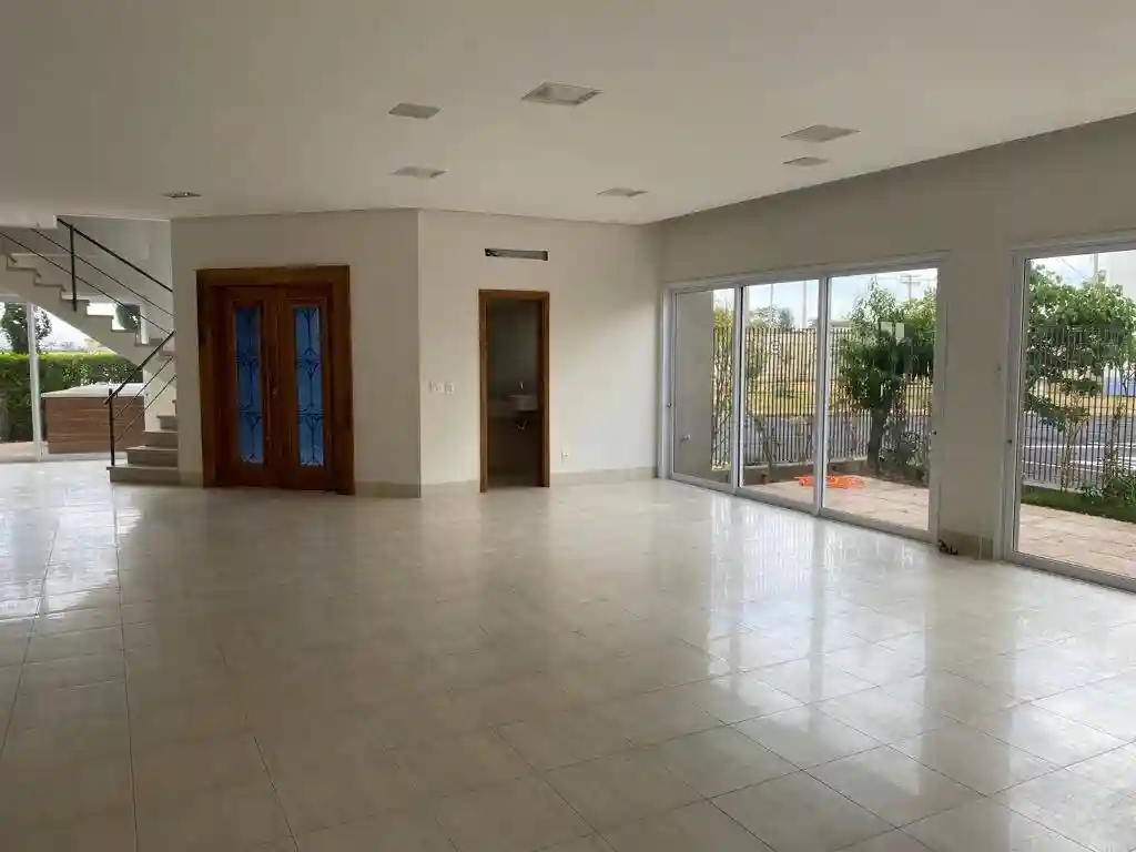 Casa de Condomínio com 3 quartos à venda, 520m² — foto 3 de 7