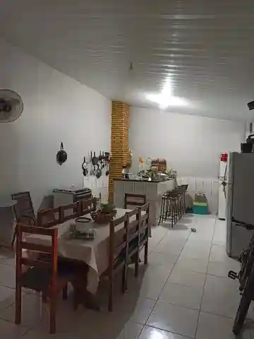 Casa com 3 quartos à venda, 200m² — foto 9 de 12