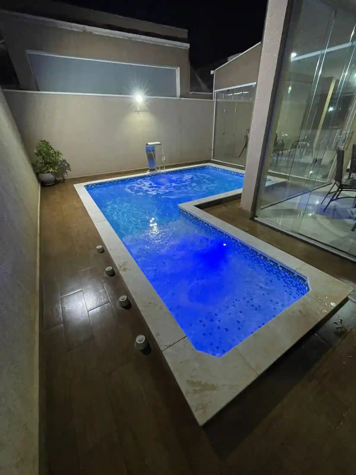 Casa de Condomínio com 4 quartos à venda, 340m² — foto 9 de 24