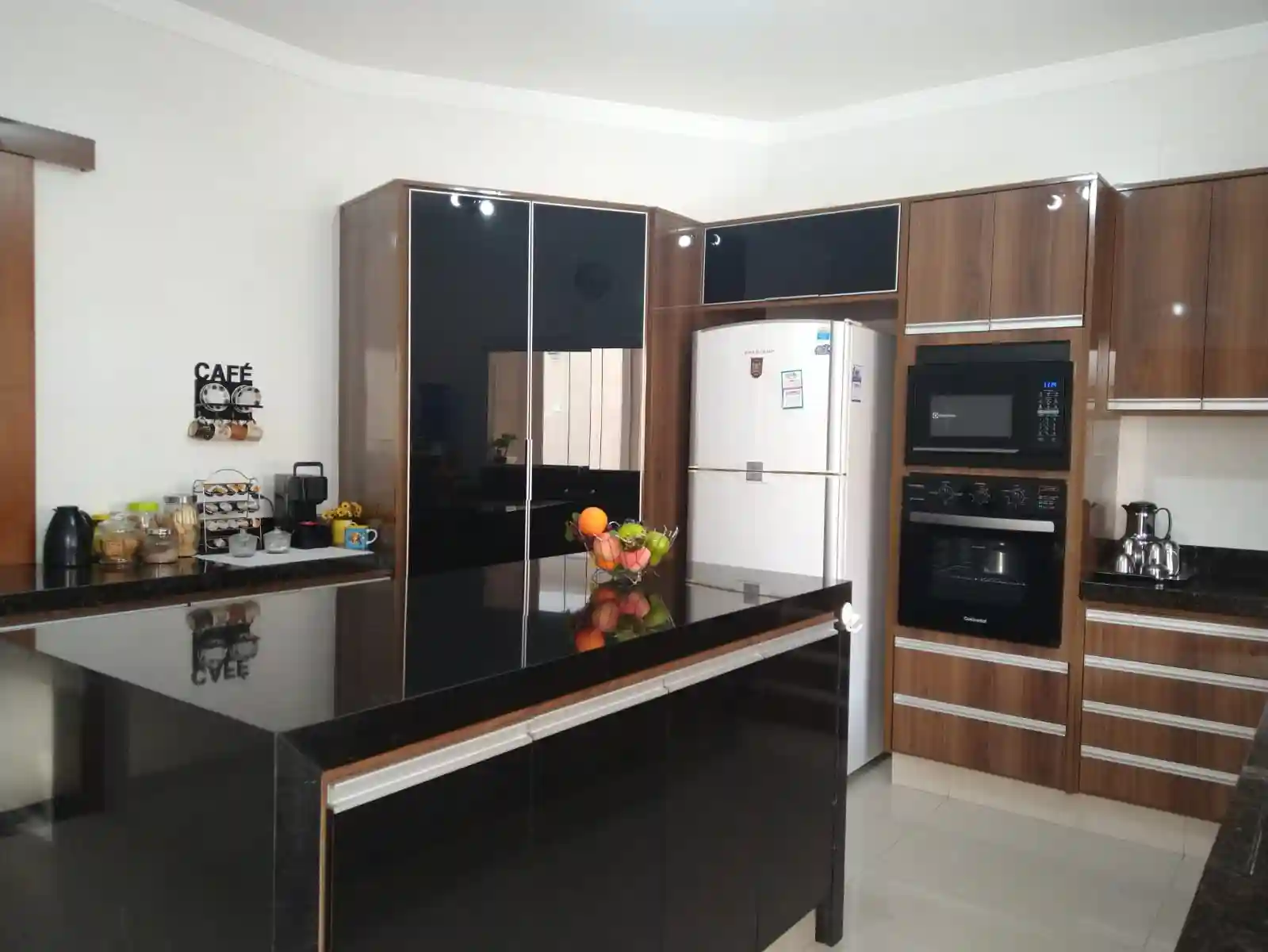 Casa de Condomínio com 4 quartos à venda, 340m² — foto 6 de 24