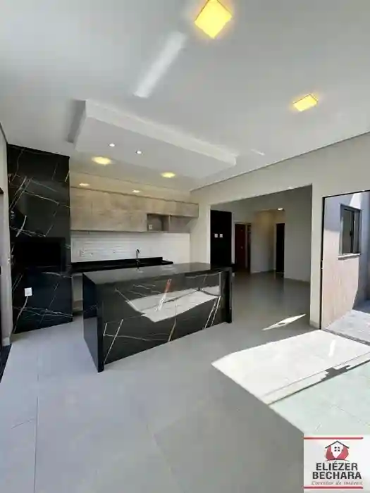 Casa com 3 quartos à venda, 127m² — foto 1 de 17
