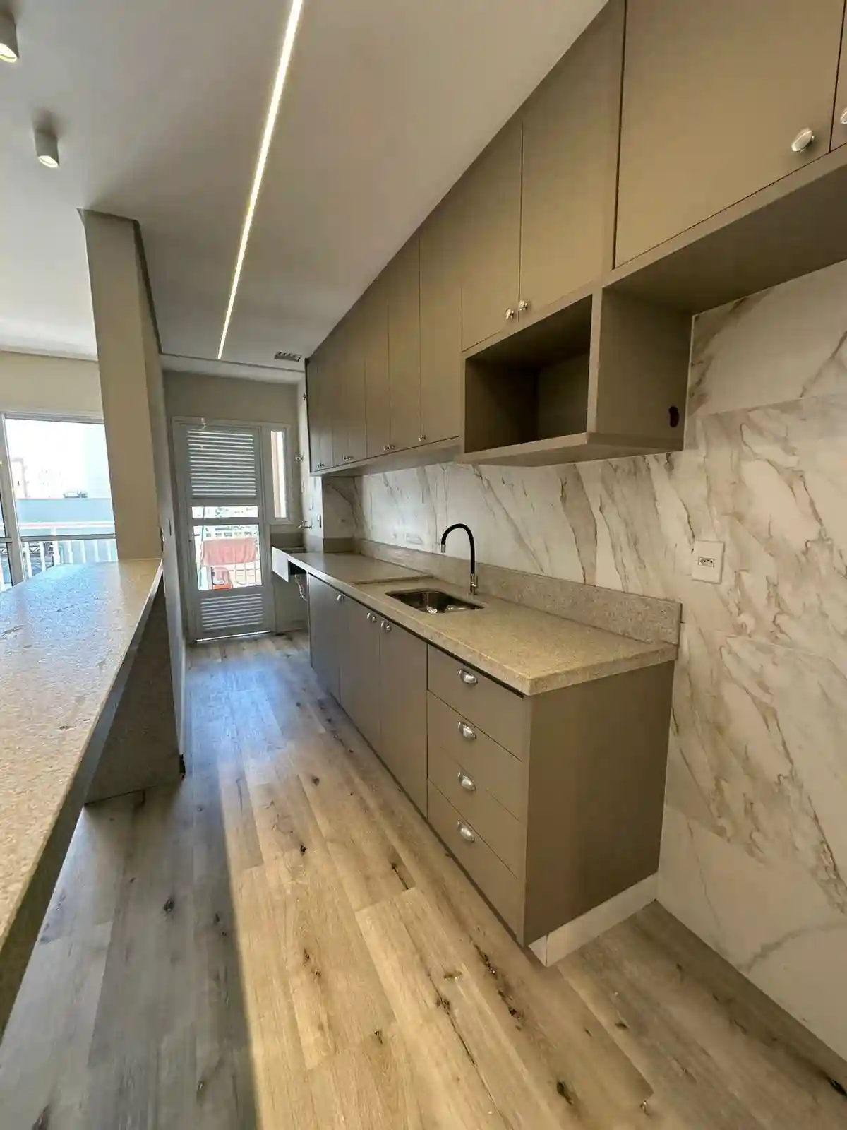Apartamento com 2 quartos à venda, 77m² — foto 8 de 26