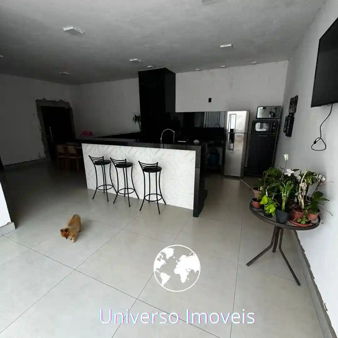 Casa com 2 quartos à venda, 80m² — foto 1 de 13