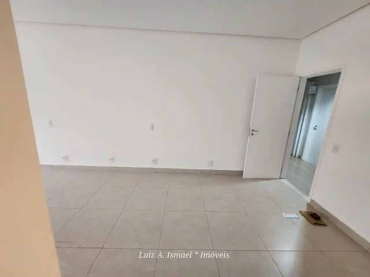 Conjunto Comercial / Sala com 1 quarto à venda, 38m² — foto 3 de 6