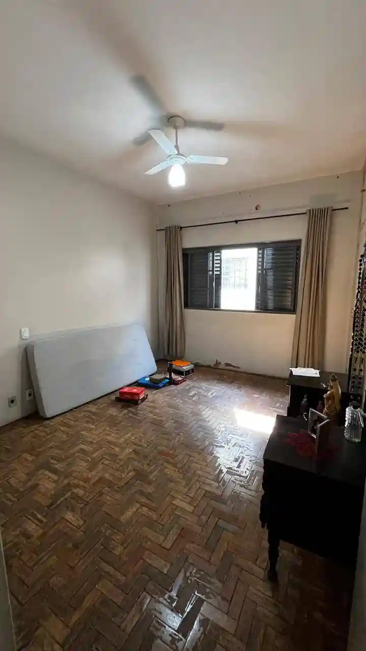 Casa com 4 quartos à venda, 270m² — foto 15 de 39