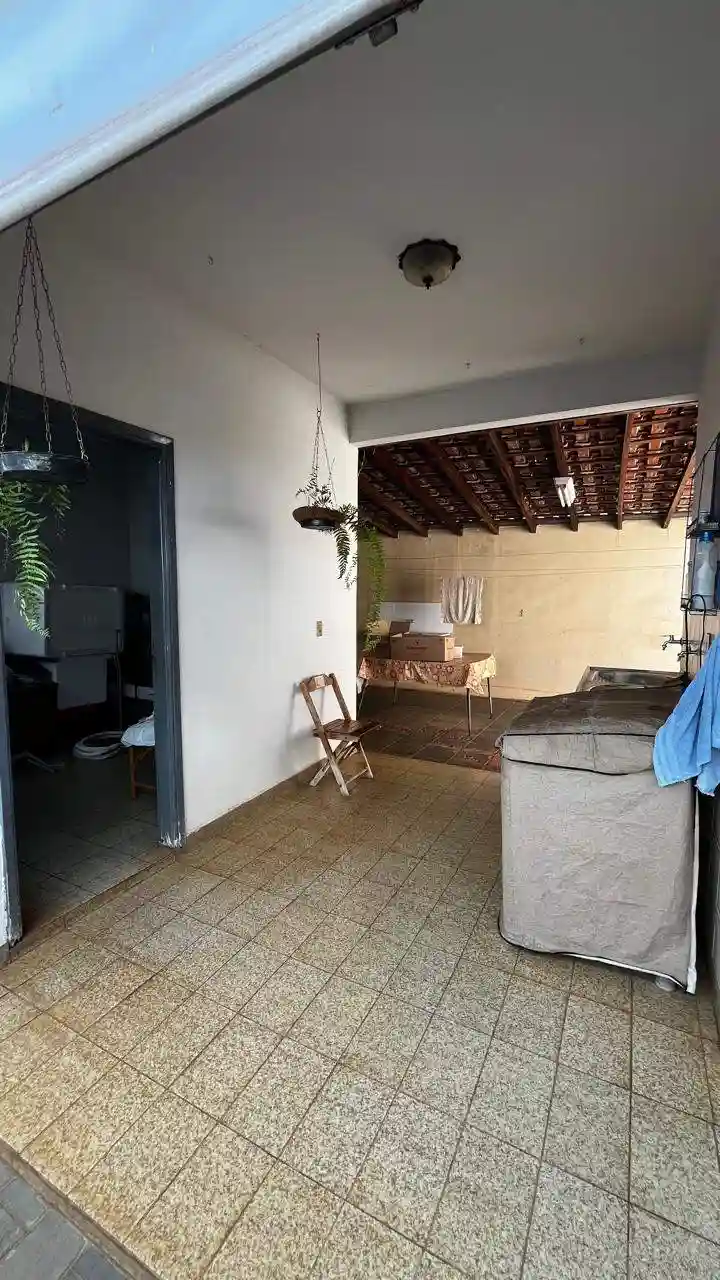 Casa com 4 quartos à venda, 270m² — foto 23 de 39
