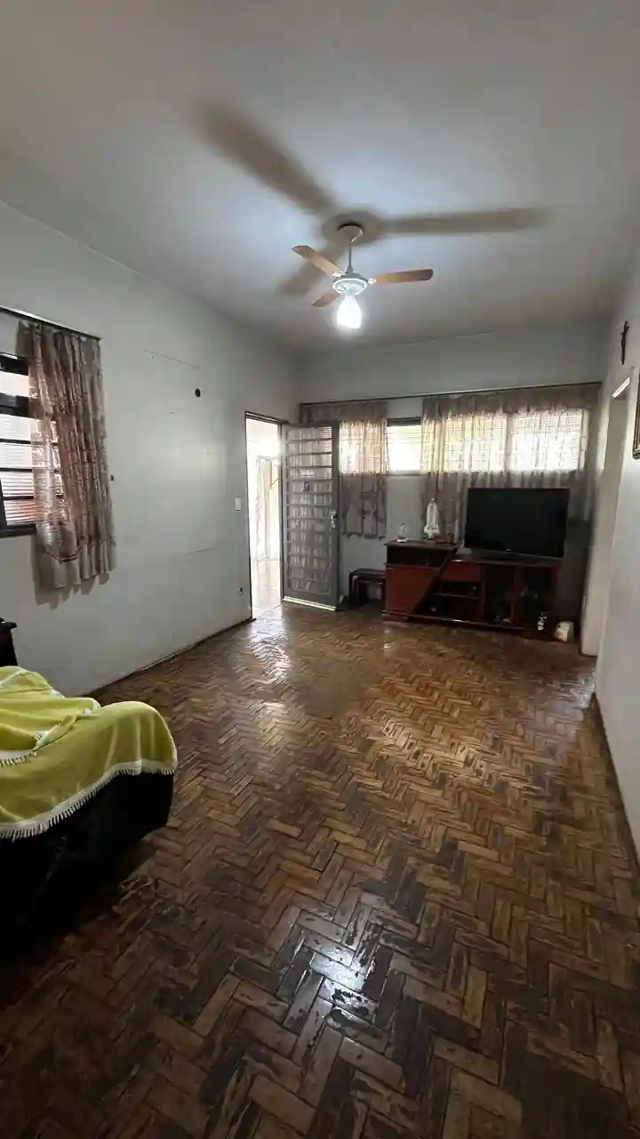 Casa com 4 quartos à venda, 270m² — foto 9 de 39
