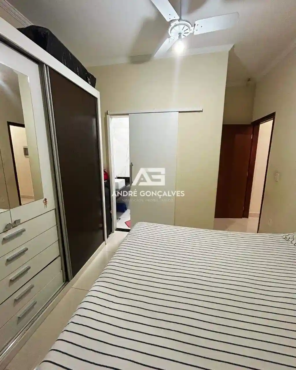 Casa com 3 quartos à venda, 170m² — foto 13 de 17