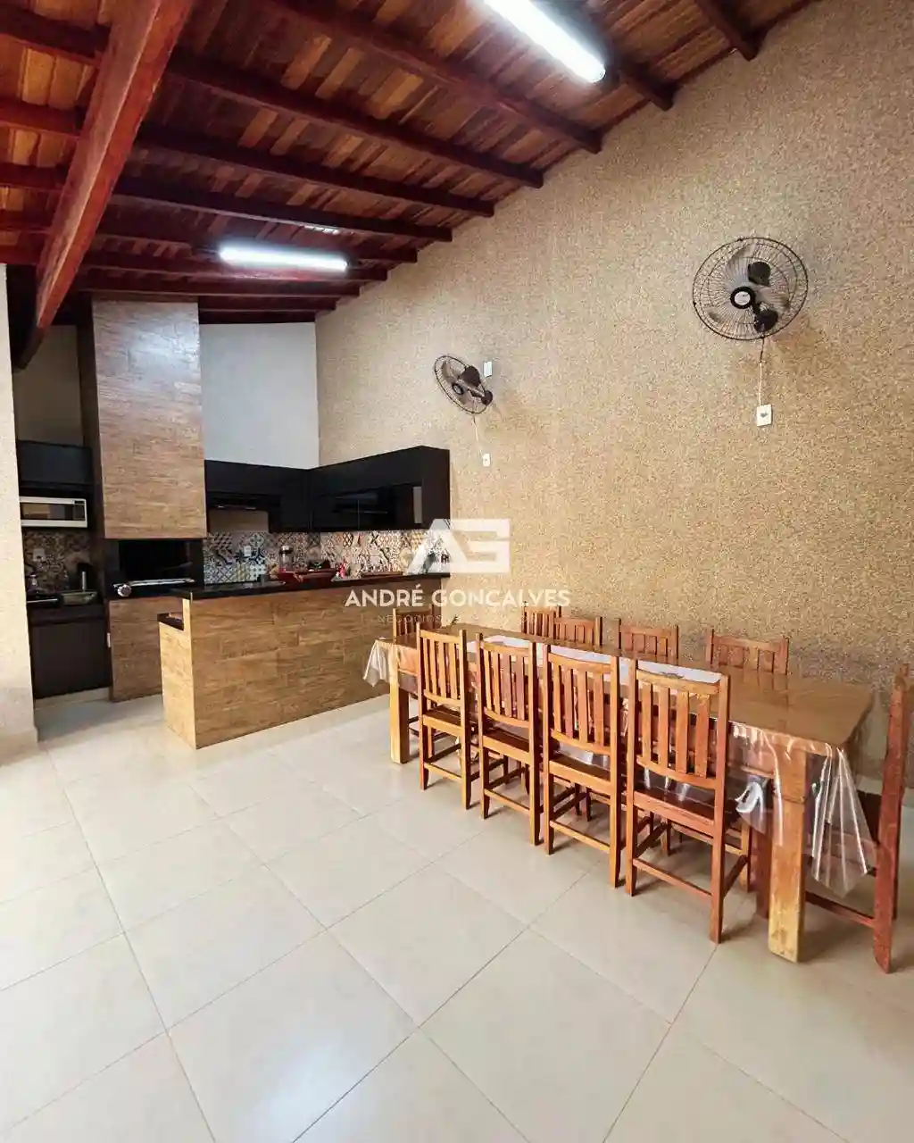 Casa com 3 quartos à venda, 170m² — foto 5 de 17