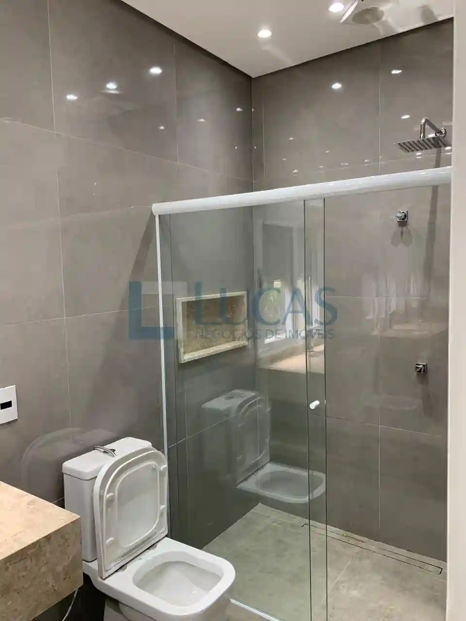 Casa de Condomínio com 4 quartos à venda, 340m² — foto 17 de 42