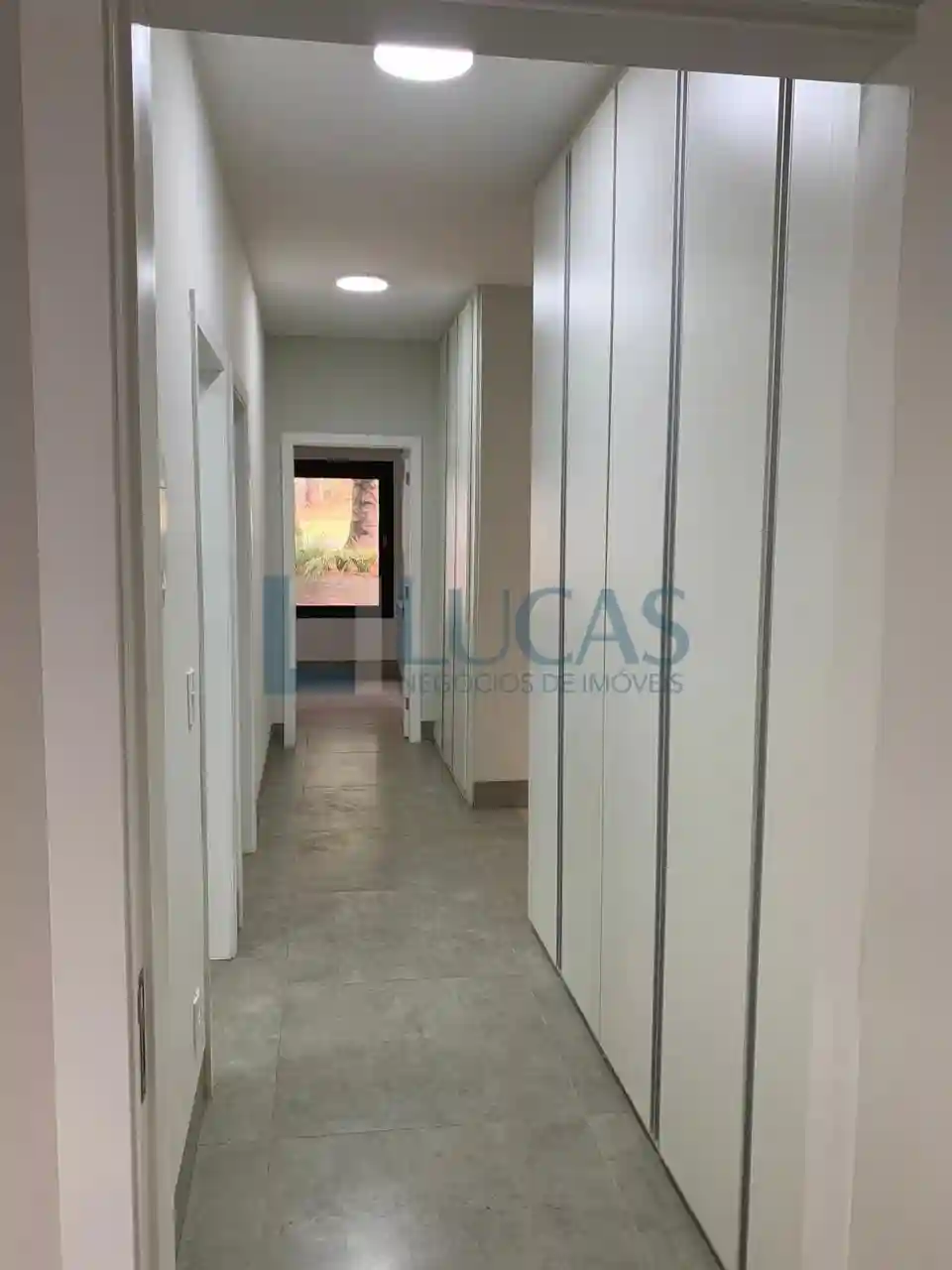 Casa de Condomínio com 4 quartos à venda, 340m² — foto 20 de 42