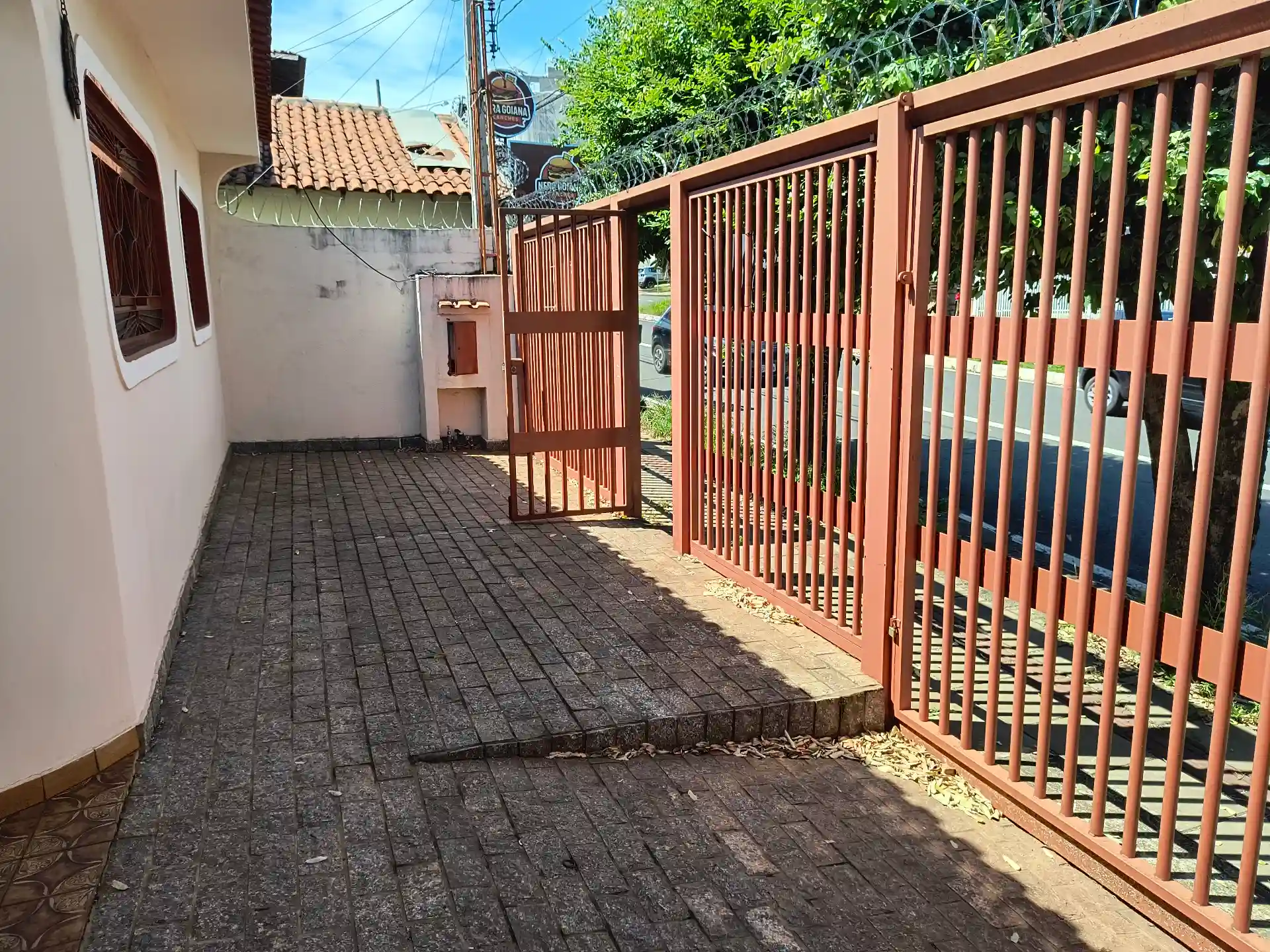 Casa Comercial com 2 quartos à venda, 275m² — foto 2 de 17