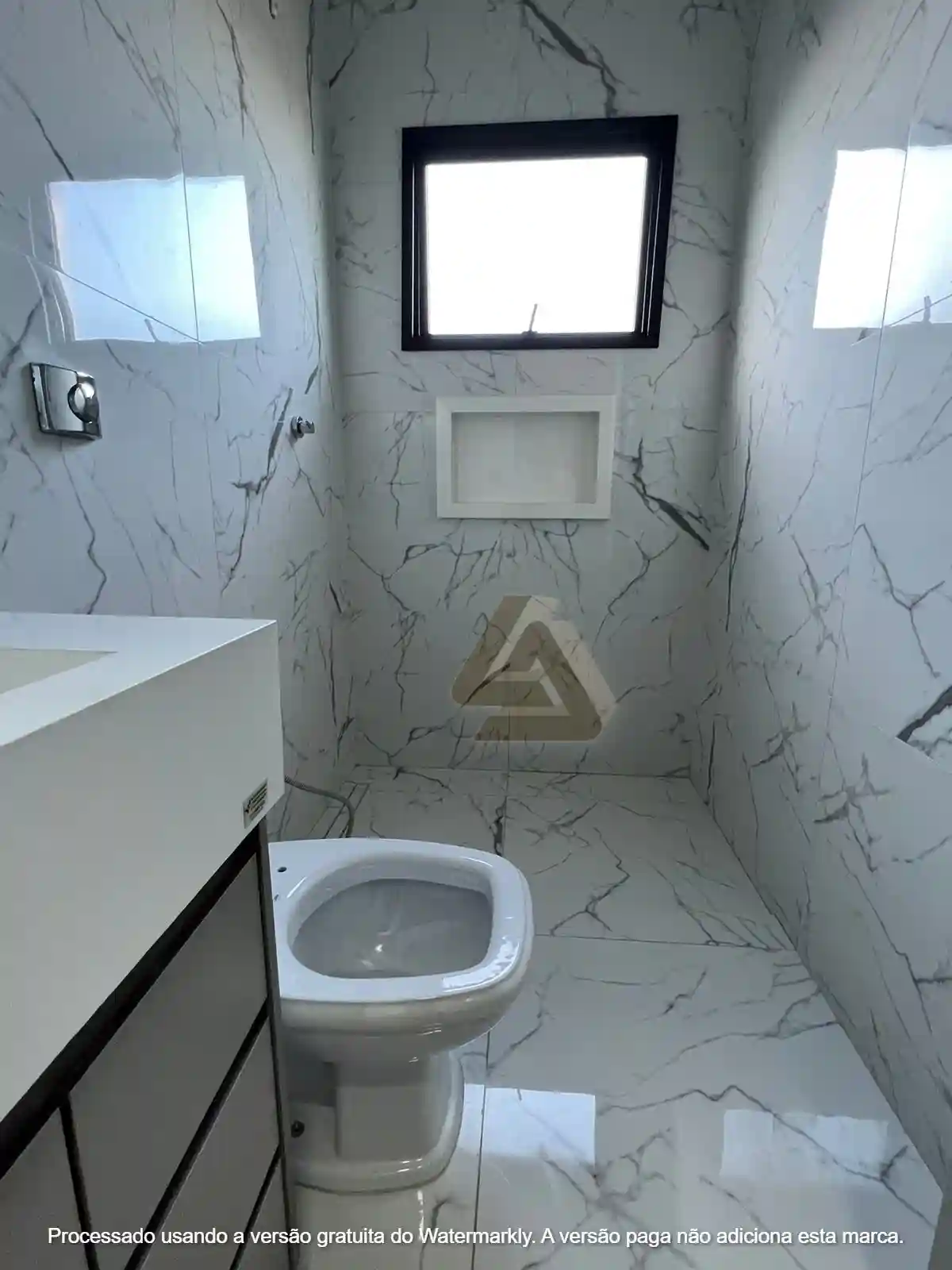 Casa de Condomínio com 3 quartos à venda, 205m² — foto 9 de 10