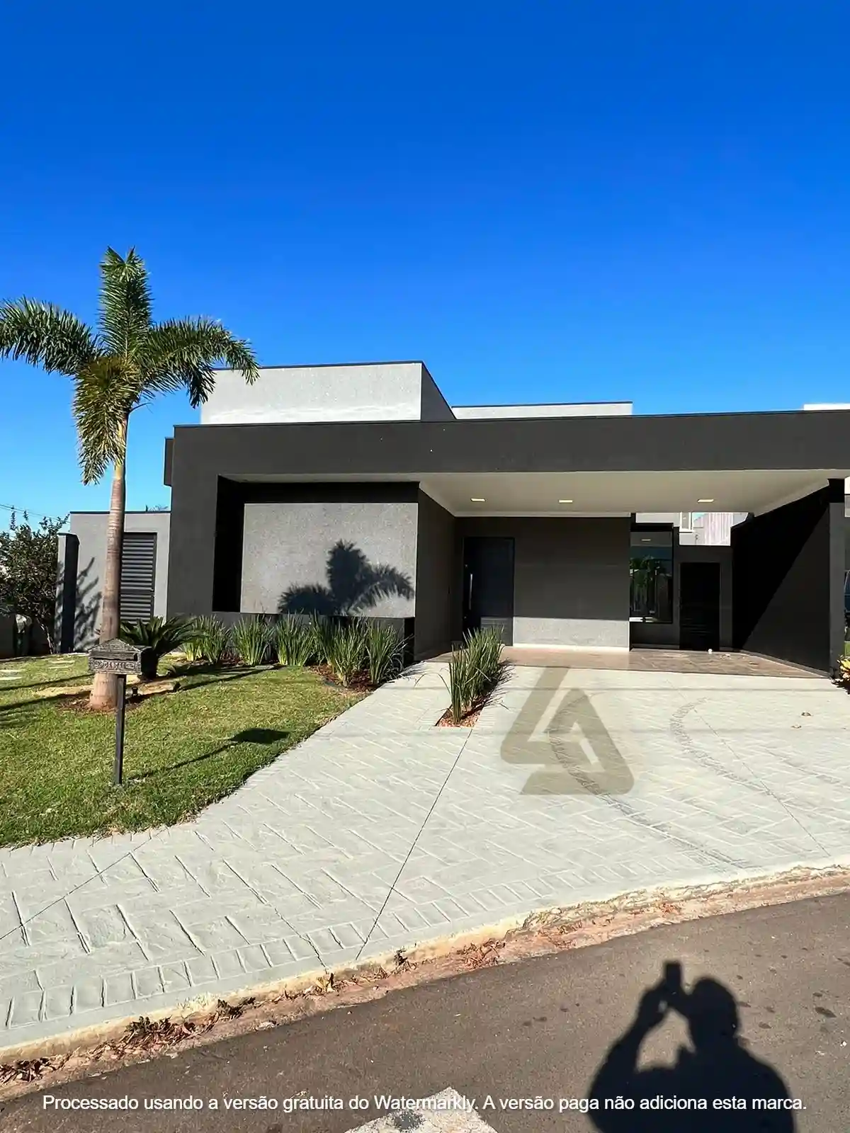 Casa de Condomínio com 3 quartos à venda, 205m² — foto 1 de 10