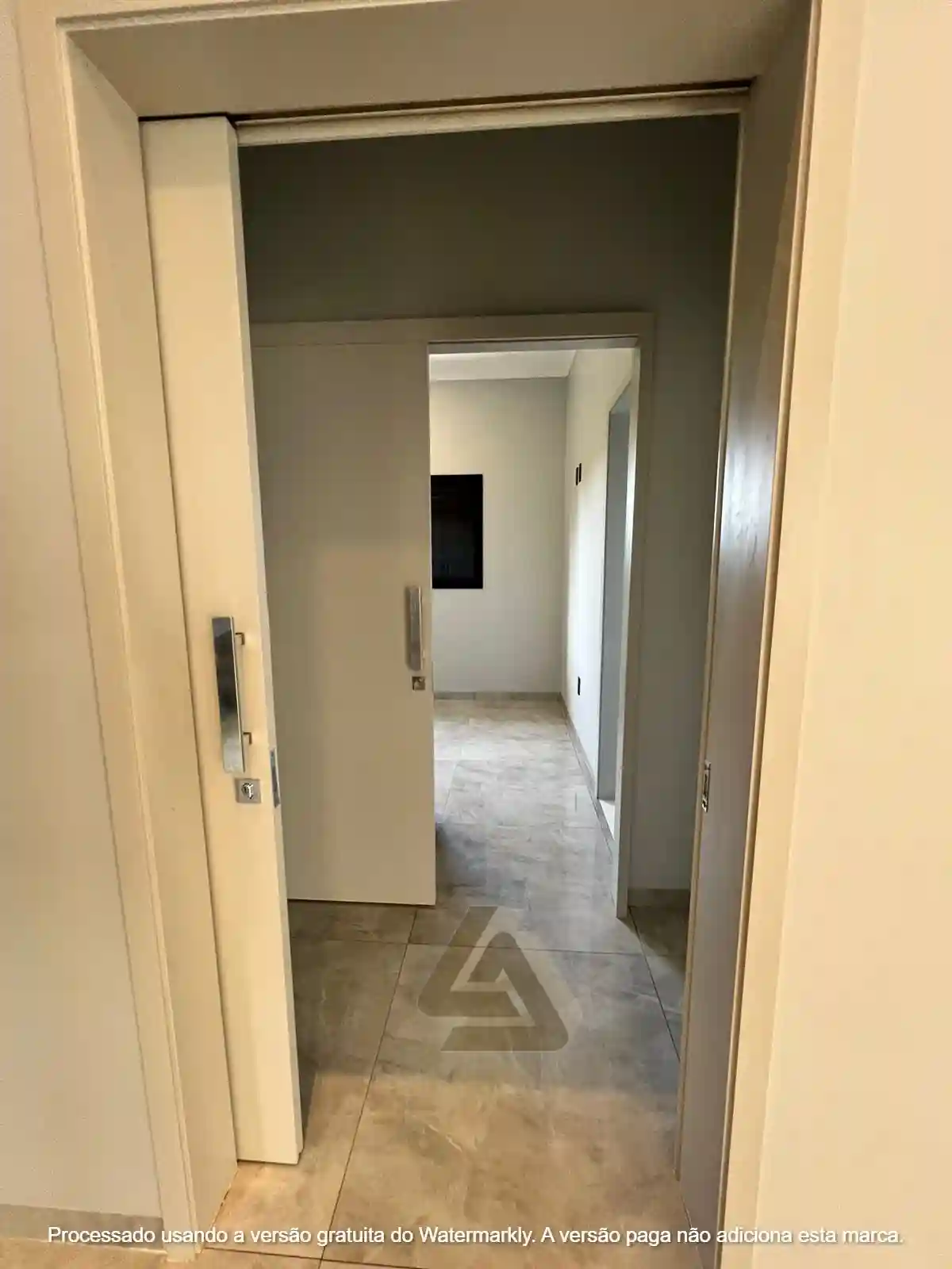 Casa de Condomínio com 3 quartos à venda, 205m² — foto 7 de 10