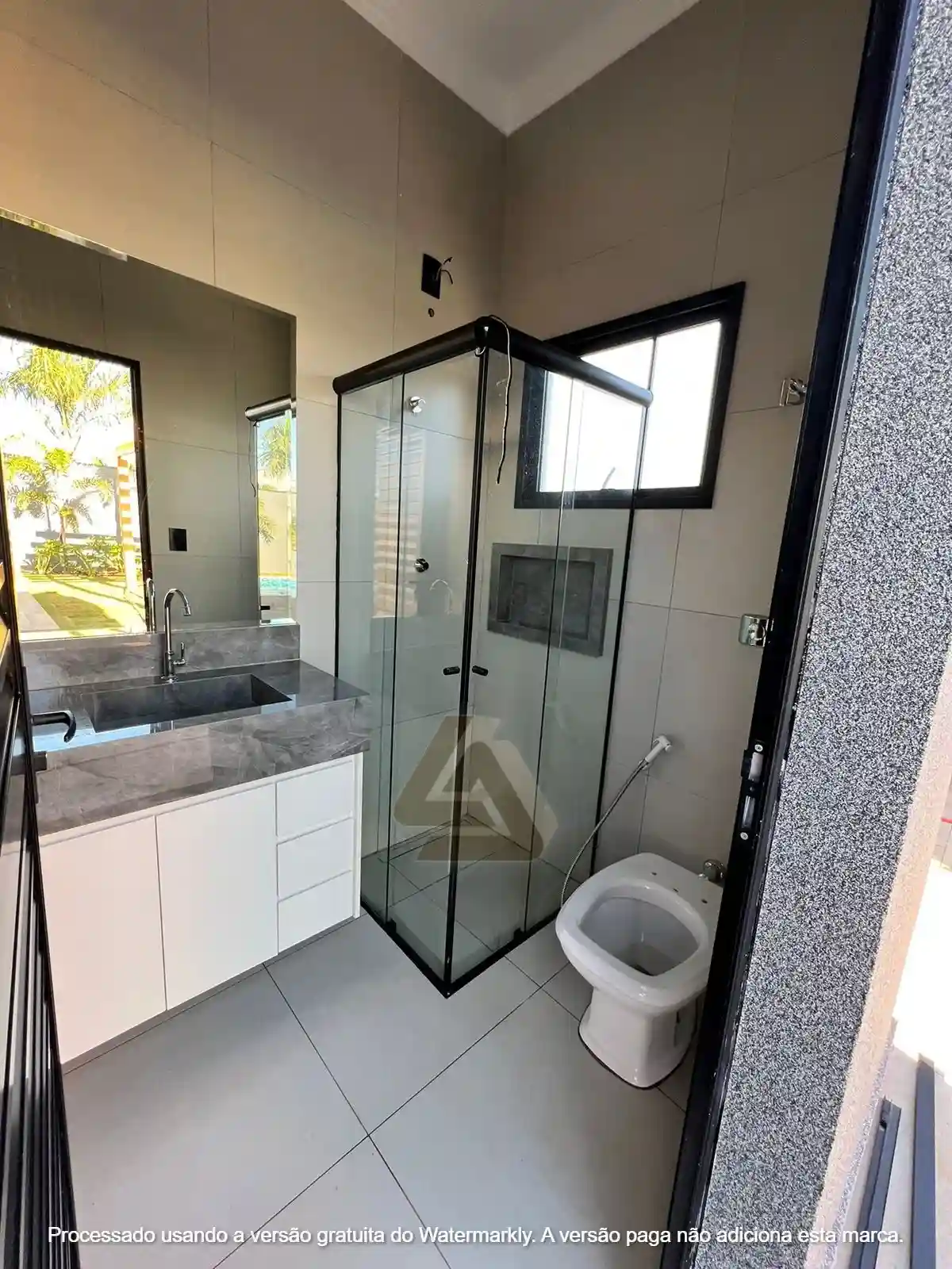 Casa de Condomínio com 3 quartos à venda, 205m² — foto 3 de 10