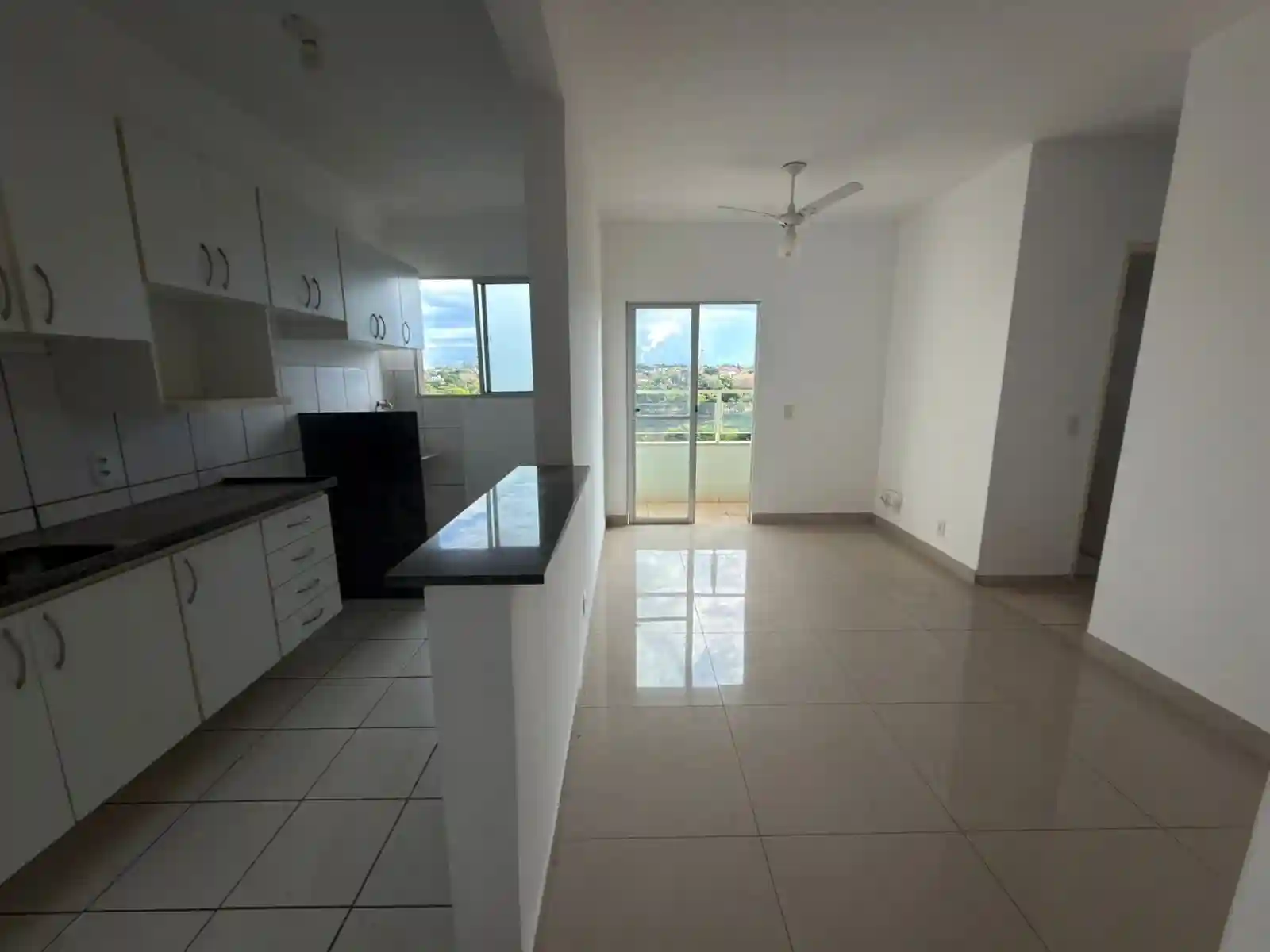 Apartamento com 2 quartos à venda, 75m² — foto 6 de 14