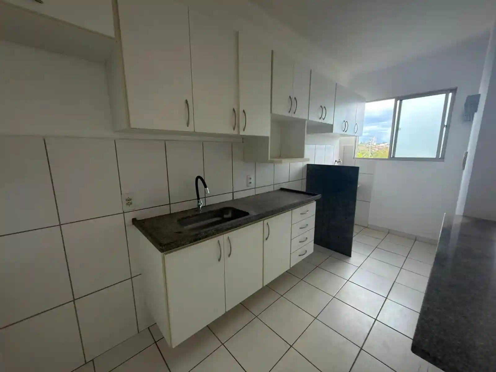 Apartamento com 2 quartos à venda, 75m² — foto 3 de 14