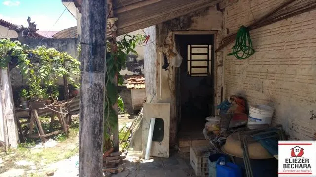 Casa à venda — foto 3 de 3