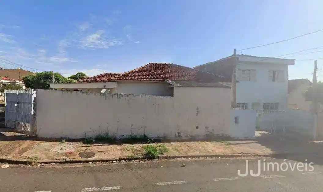 Casa  à venda, 242m² — foto 1 de 42