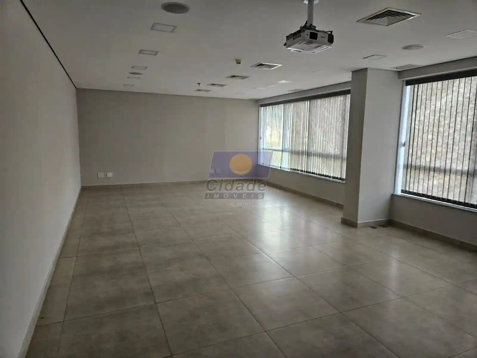 Conjunto Comercial / Sala  para aluguel, 80m² — foto 10 de 11