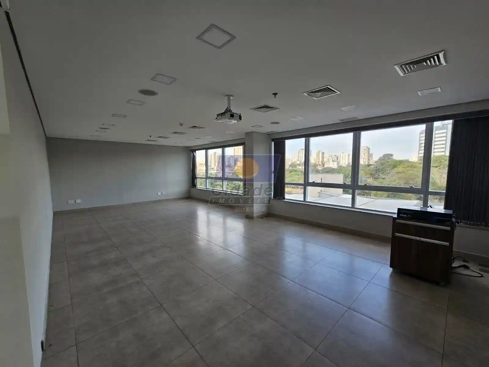 Conjunto Comercial / Sala  para aluguel, 80m² — foto 8 de 11