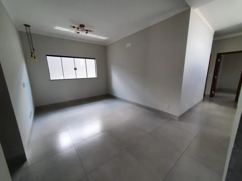 Casa à venda — foto 1 de 5