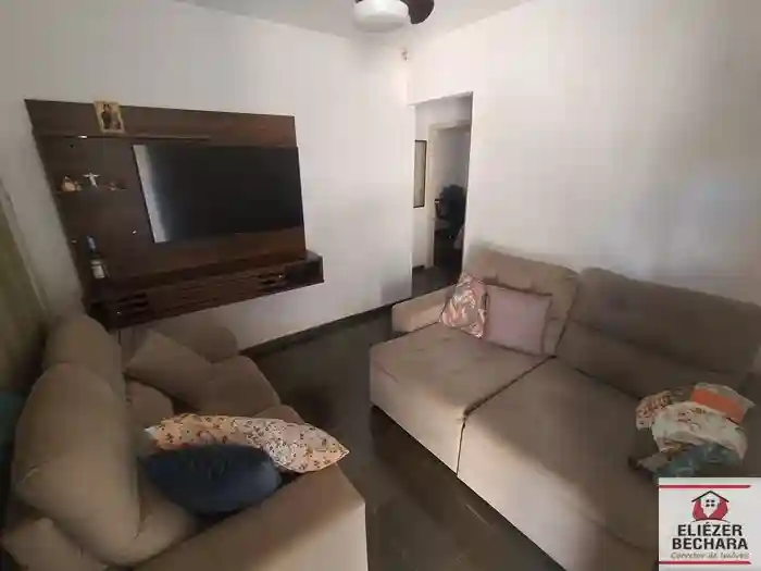 Casa com 2 quartos à venda, 84m² — foto 2 de 28
