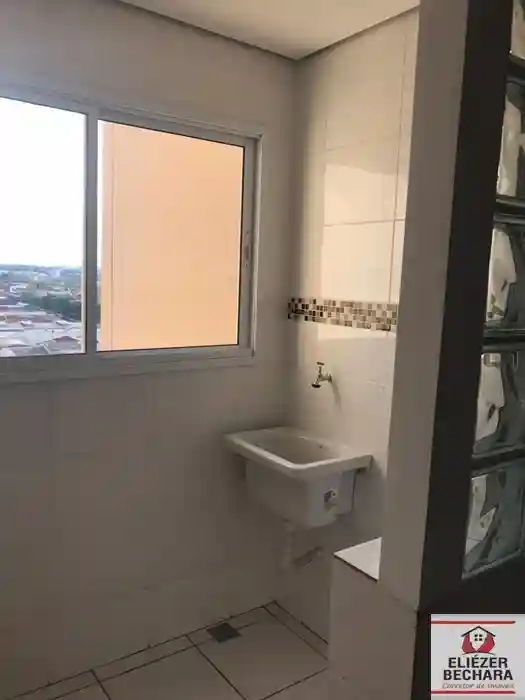 Apartamento com 2 quartos à venda, 70m² — foto 17 de 18