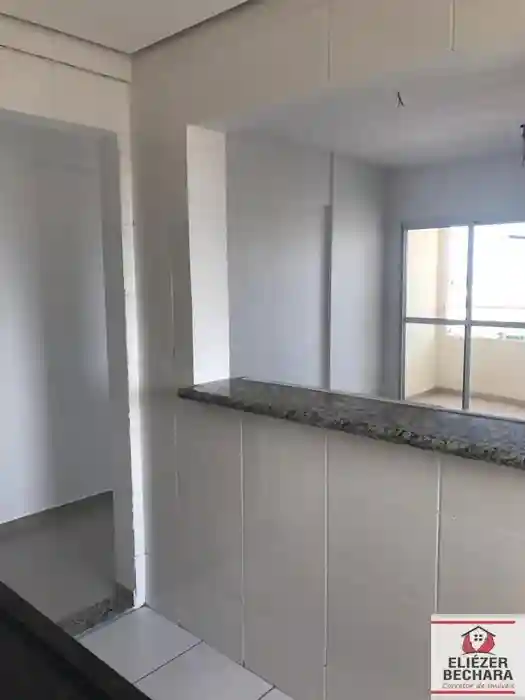 Apartamento com 2 quartos à venda, 70m² — foto 3 de 18