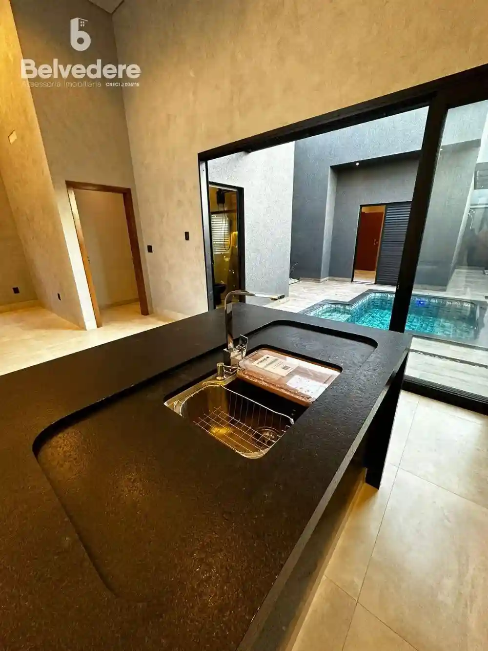 Casa de Condomínio com 3 quartos à venda, 253m² — foto 7 de 15