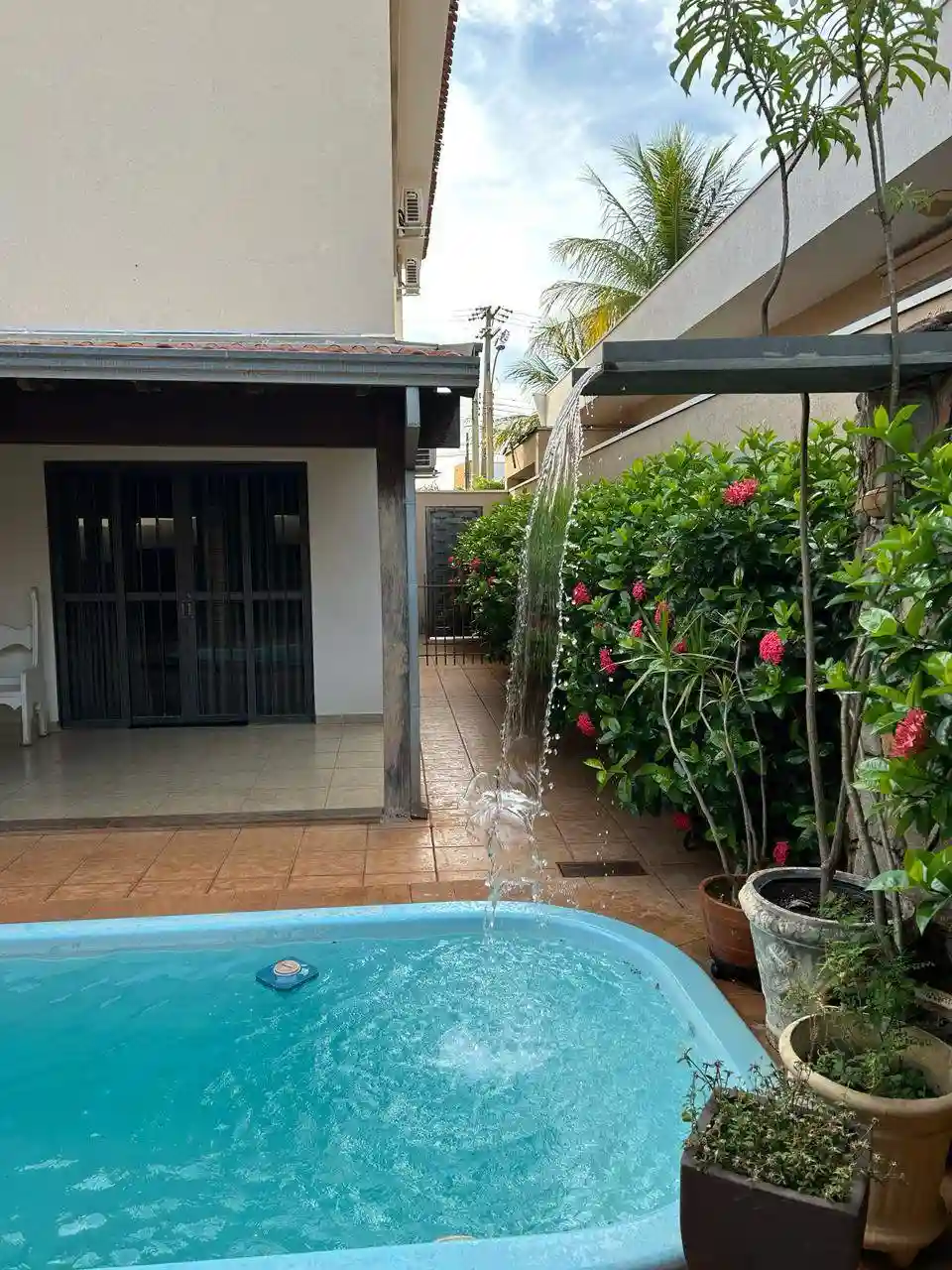Casa de Condomínio com 4 quartos à venda, 462m² — foto 1 de 36