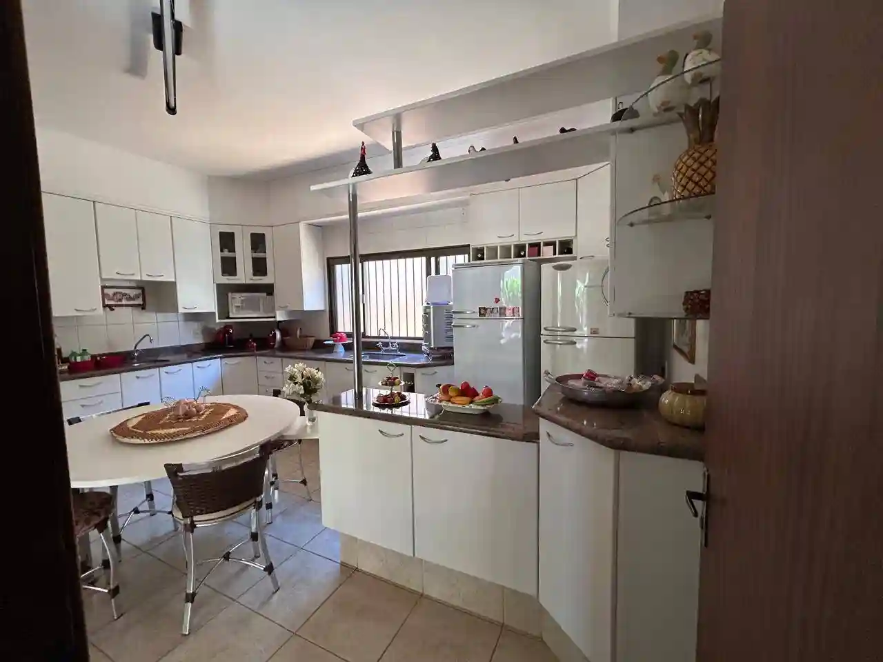 Casa de Condomínio com 4 quartos à venda, 462m² — foto 13 de 36