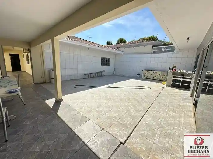 Casa com 3 quartos à venda, 280m² — foto 24 de 28