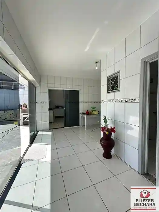 Casa com 3 quartos à venda, 280m² — foto 27 de 28