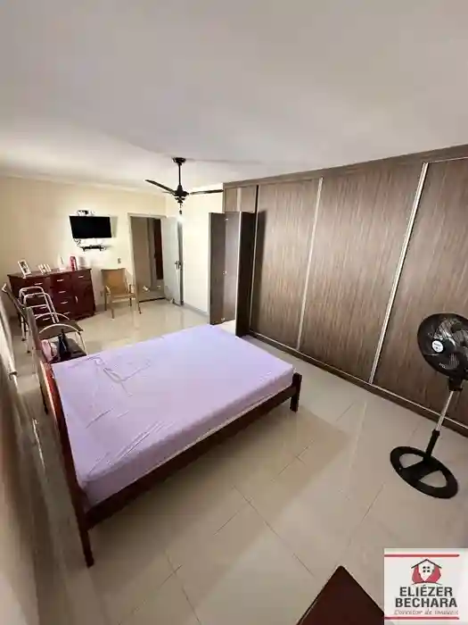 Casa com 3 quartos à venda, 280m² — foto 17 de 28